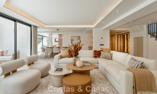 Villa luxueusement rénovée avec vue mer à vendre sur le Golden Mile de Marbella 786906 