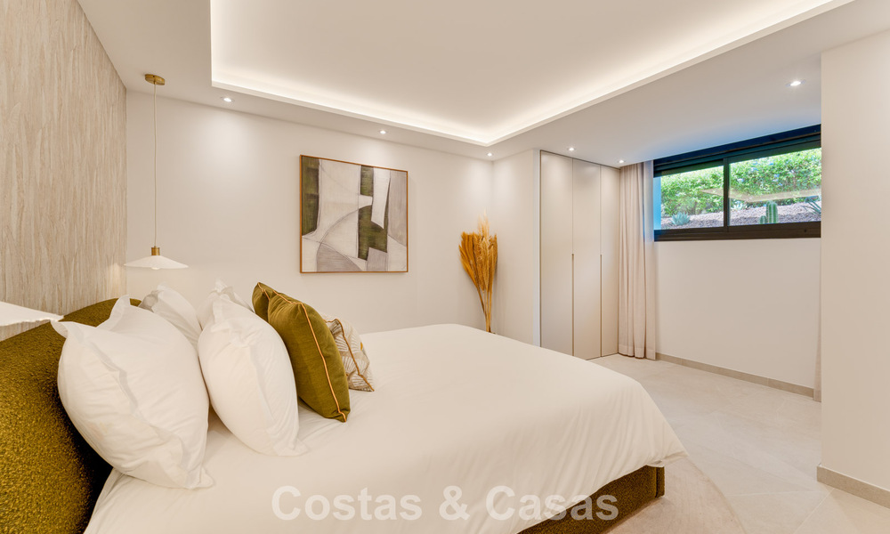 Villa luxueusement rénovée avec vue mer à vendre sur le Golden Mile de Marbella 786910