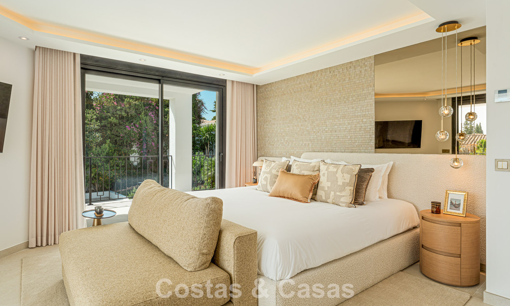 Villa luxueusement rénovée avec vue mer à vendre sur le Golden Mile de Marbella 786913