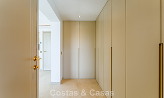 Villa luxueusement rénovée avec vue mer à vendre sur le Golden Mile de Marbella 786918 