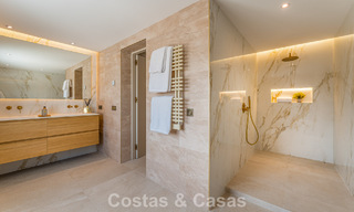 Villa luxueusement rénovée avec vue mer à vendre sur le Golden Mile de Marbella 786919 