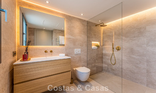 Villa luxueusement rénovée avec vue mer à vendre sur le Golden Mile de Marbella 786921 