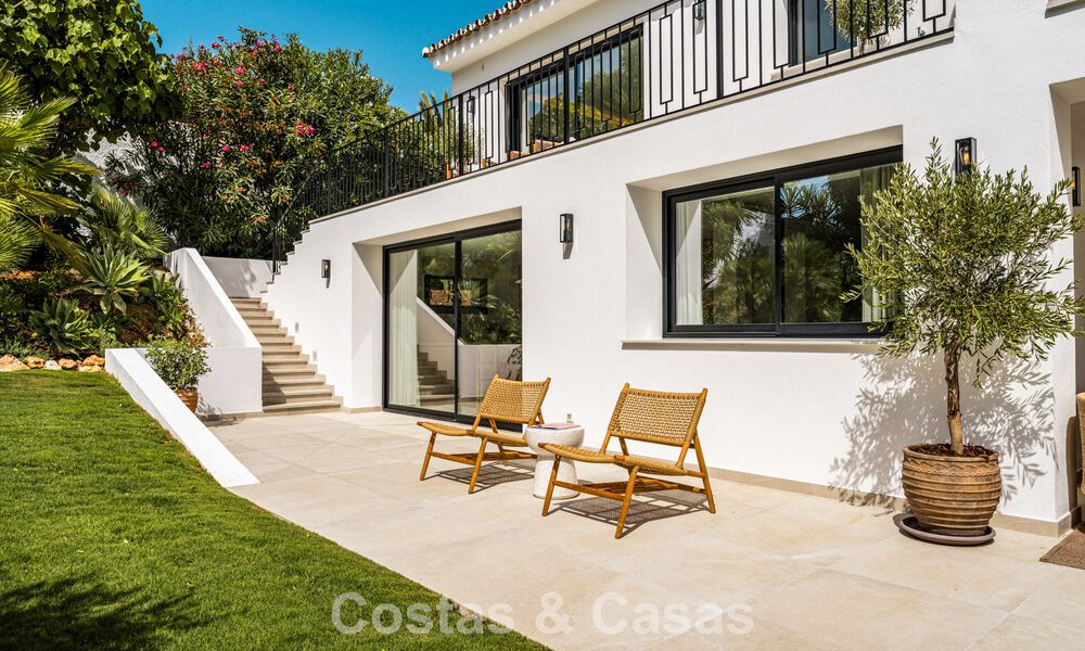 Villa luxueusement rénovée avec vue mer à vendre sur le Golden Mile de Marbella 786927