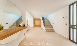 Villa luxueusement rénovée avec vue mer à vendre sur le Golden Mile de Marbella 786929 