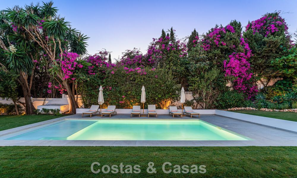 Villa luxueusement rénovée avec vue mer à vendre sur le Golden Mile de Marbella 786939