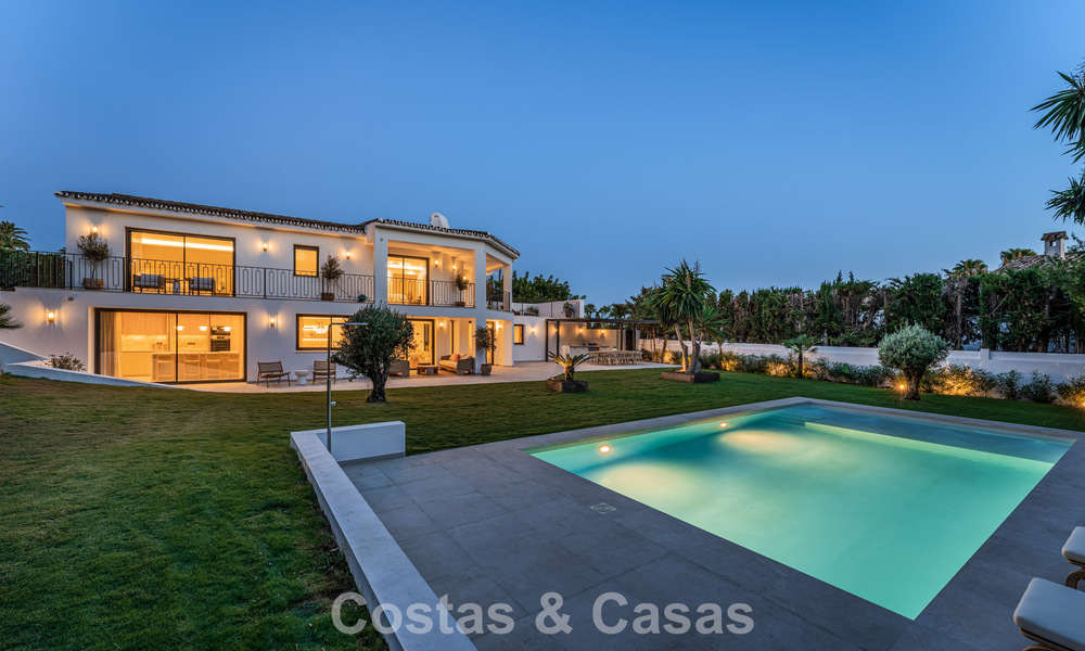 Villa luxueusement rénovée avec vue mer à vendre sur le Golden Mile de Marbella 786940