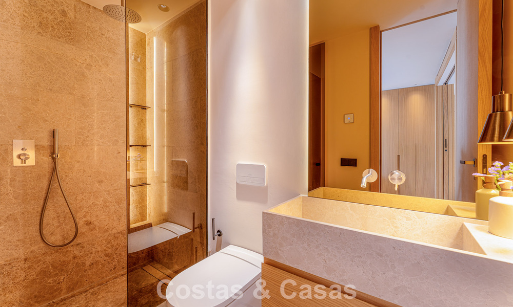 Penthouse contemporain en duplex à vendre dans une résidence sécurisée sur le prestigieux Golden Mile de Marbella 786968