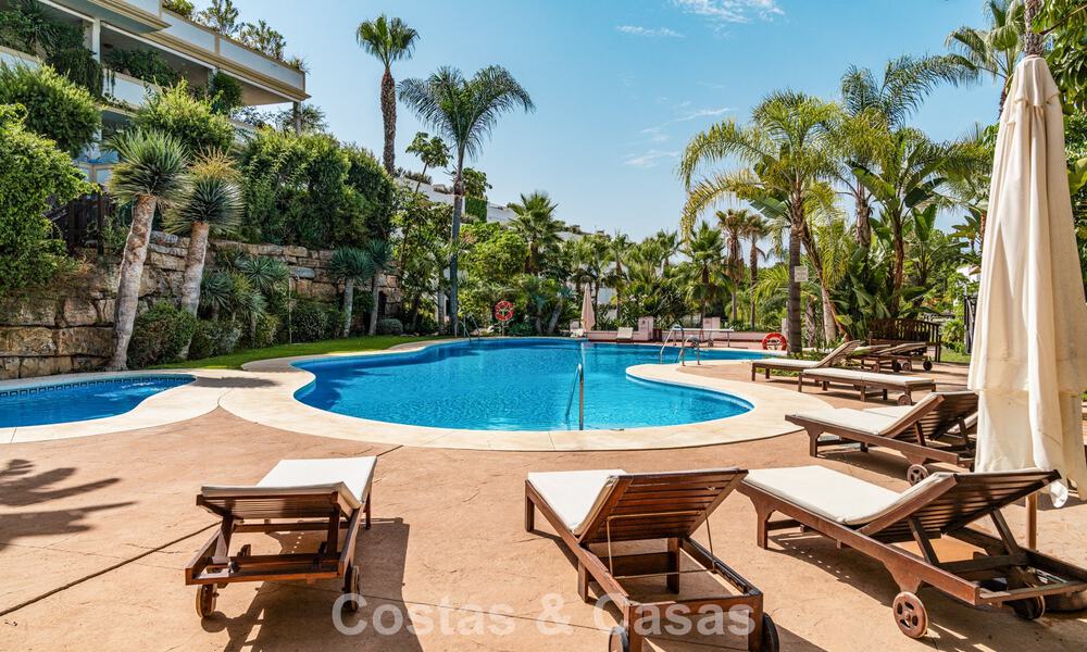 Penthouse contemporain en duplex à vendre dans une résidence sécurisée sur le prestigieux Golden Mile de Marbella 786972