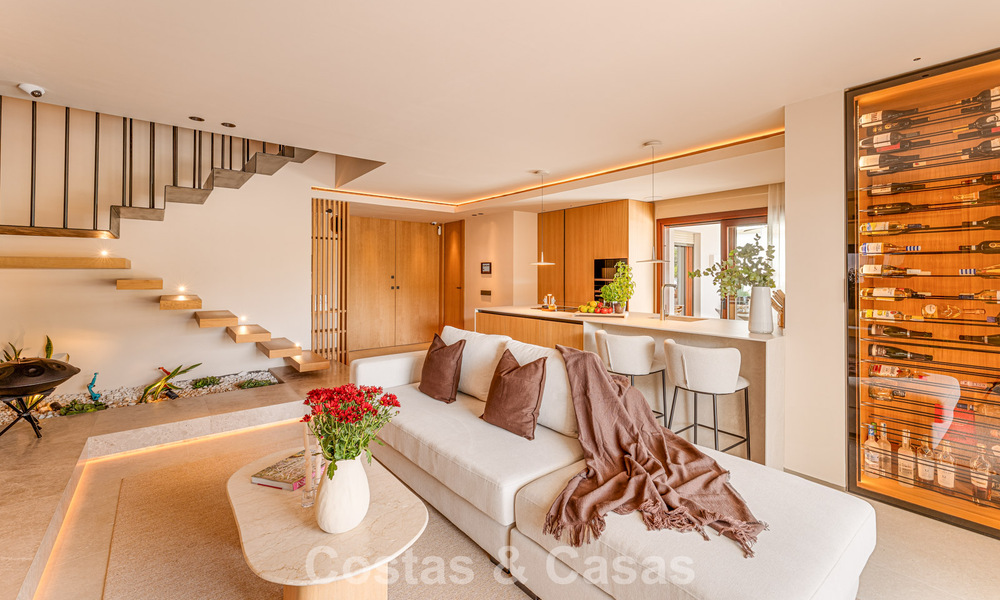 Penthouse contemporain en duplex à vendre dans une résidence sécurisée sur le prestigieux Golden Mile de Marbella 786983