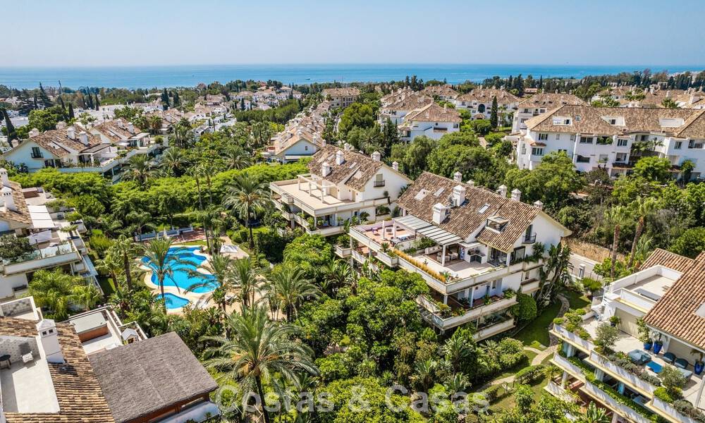 Penthouse contemporain en duplex à vendre dans une résidence sécurisée sur le prestigieux Golden Mile de Marbella 786988