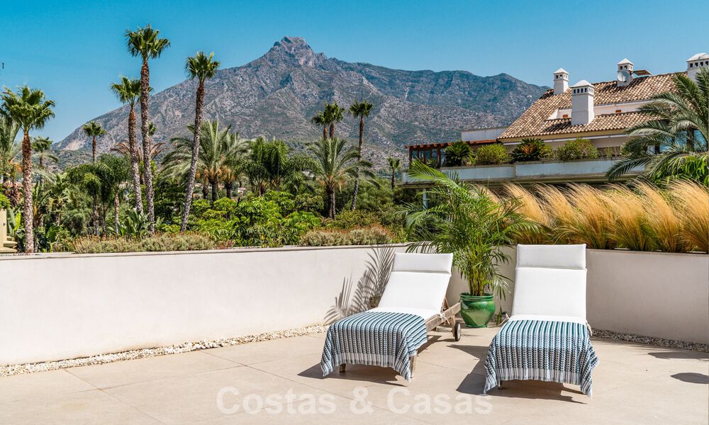 Penthouse contemporain en duplex à vendre dans une résidence sécurisée sur le prestigieux Golden Mile de Marbella 786991