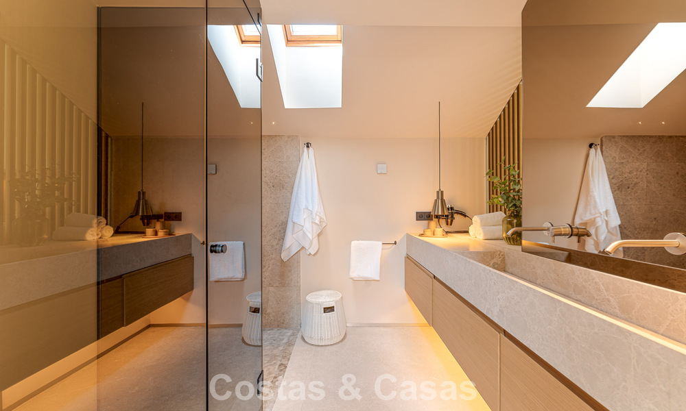 Penthouse contemporain en duplex à vendre dans une résidence sécurisée sur le prestigieux Golden Mile de Marbella 786992