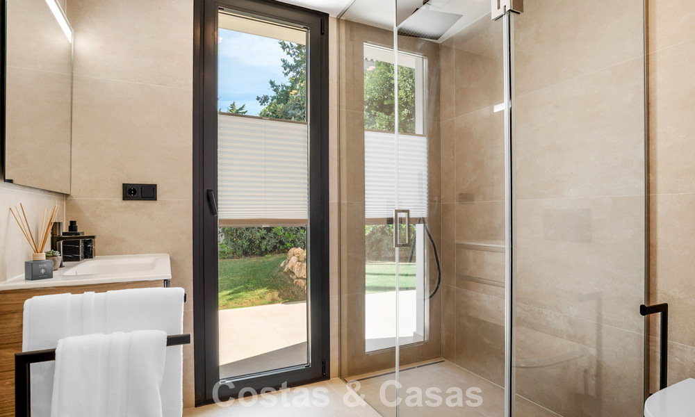 Villa de luxe méditerranéenne moderne à vendre, proche des commodités à Guadalmina et San Pedro, Marbella 786863