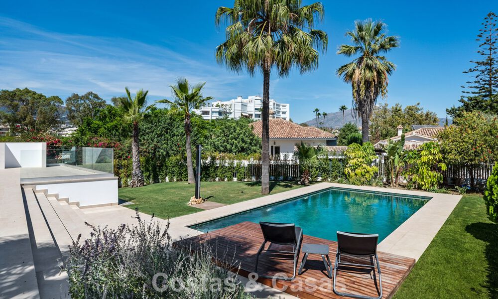 Villa de luxe méditerranéenne moderne à vendre, proche des commodités à Guadalmina et San Pedro, Marbella 786875