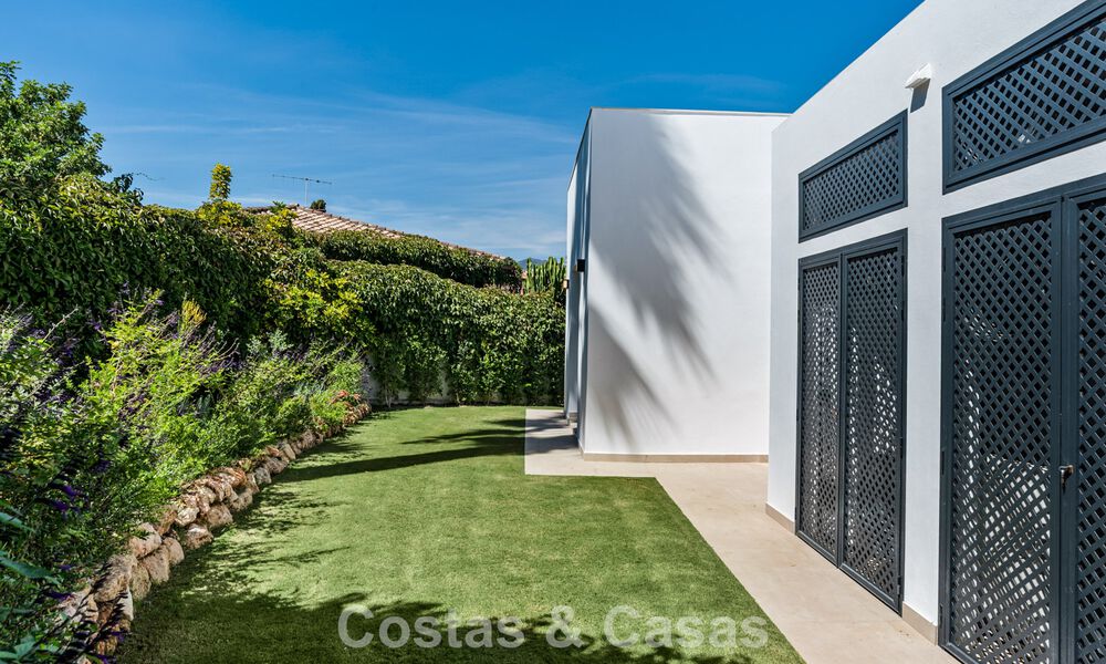 Villa de luxe méditerranéenne moderne à vendre, proche des commodités à Guadalmina et San Pedro, Marbella 786876