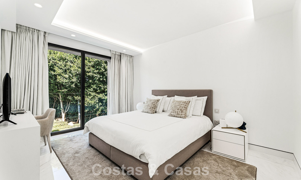 Appartement de prestige avec vue sur la mer, à vendre, en bord de mer sur le New Golden Mile, entre Marbella et Estepona 786961
