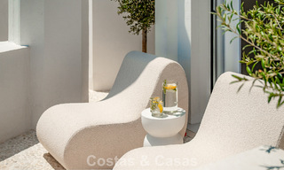 Penthouse contemporain rénové avec piscine privée et vue panoramique sur la mer à vendre sur le Golden Mile de Marbella 787001 