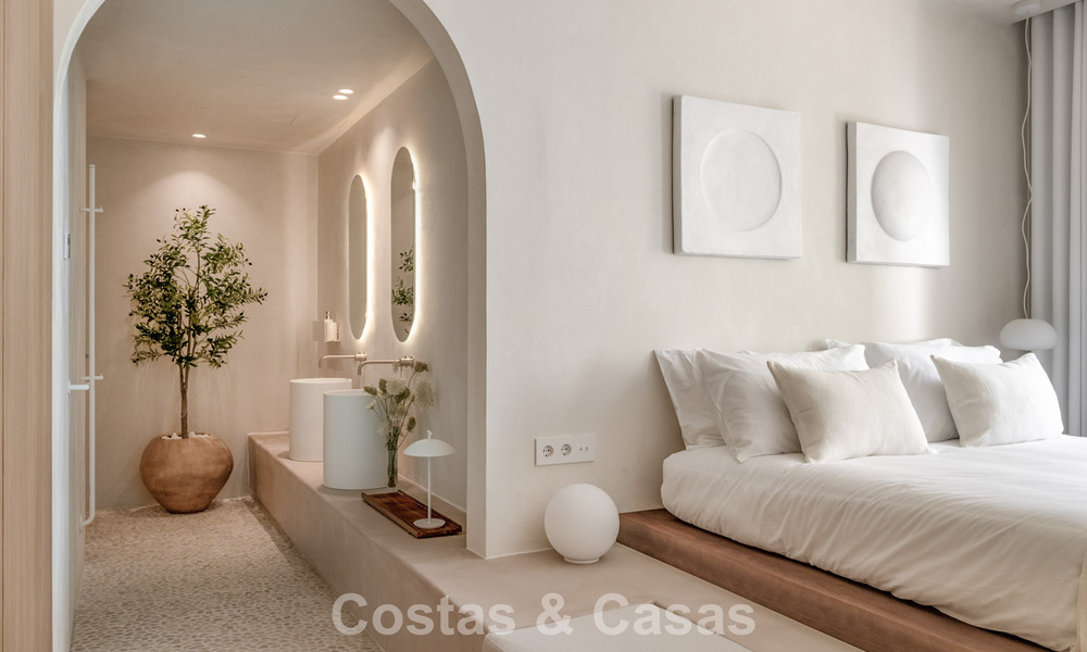 Penthouse contemporain rénové avec piscine privée et vue panoramique sur la mer à vendre sur le Golden Mile de Marbella 787003