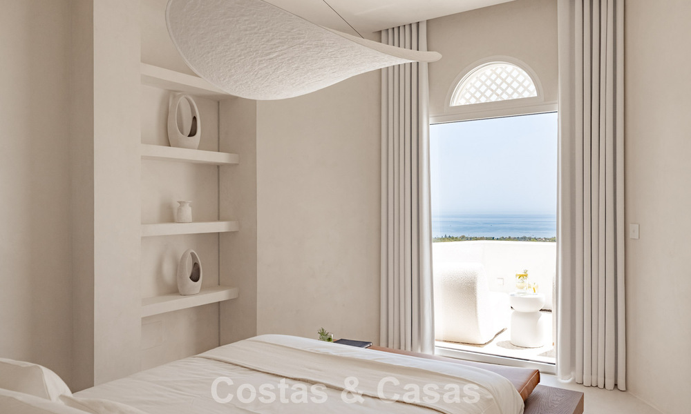 Penthouse contemporain rénové avec piscine privée et vue panoramique sur la mer à vendre sur le Golden Mile de Marbella 787015