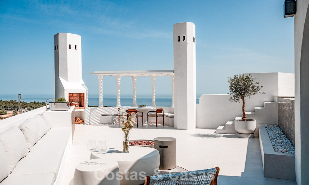 Penthouse contemporain rénové avec piscine privée et vue panoramique sur la mer à vendre sur le Golden Mile de Marbella 787019