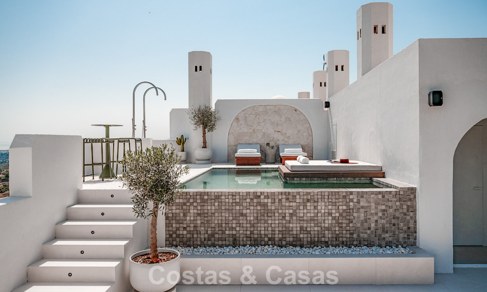 Penthouse contemporain rénové avec piscine privée et vue panoramique sur la mer à vendre sur le Golden Mile de Marbella 787021