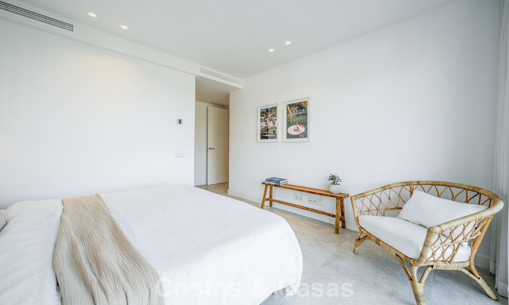 Appartement moderne de 4 chambres, prêt à emménager, à vendre dans un complexe de luxe à l'est du centre de Marbella 787074