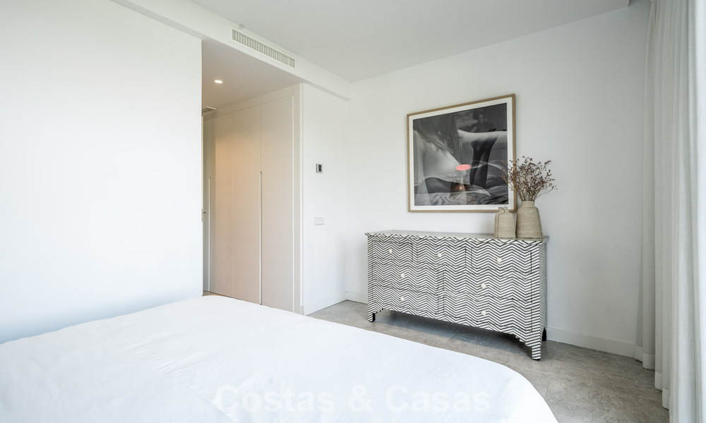 Appartement moderne de 4 chambres, prêt à emménager, à vendre dans un complexe de luxe à l'est du centre de Marbella 787076