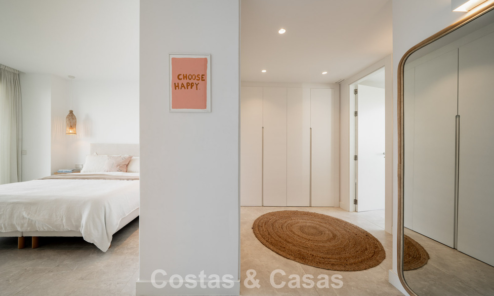 Appartement moderne de 4 chambres, prêt à emménager, à vendre dans un complexe de luxe à l'est du centre de Marbella 787077