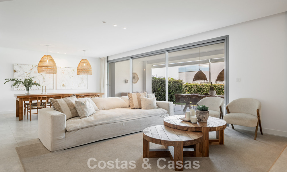 Appartement moderne de 4 chambres, prêt à emménager, à vendre dans un complexe de luxe à l'est du centre de Marbella 787079