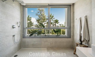 Appartement moderne de 4 chambres, prêt à emménager, à vendre dans un complexe de luxe à l'est du centre de Marbella 787081 