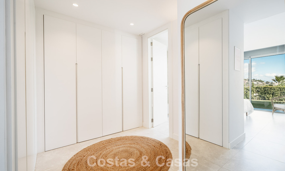 Appartement moderne de 4 chambres, prêt à emménager, à vendre dans un complexe de luxe à l'est du centre de Marbella 787101