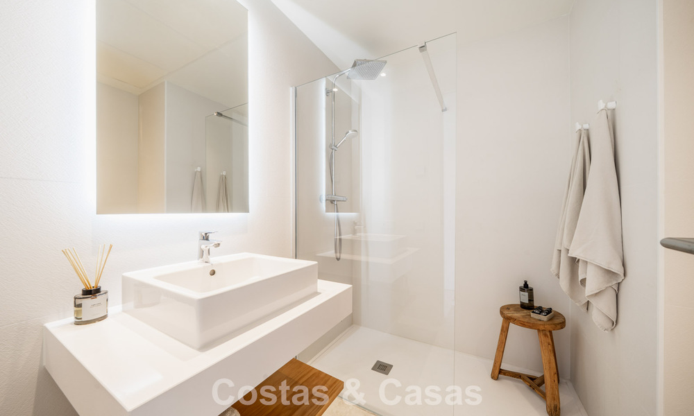 Appartement moderne de 4 chambres, prêt à emménager, à vendre dans un complexe de luxe à l'est du centre de Marbella 787103