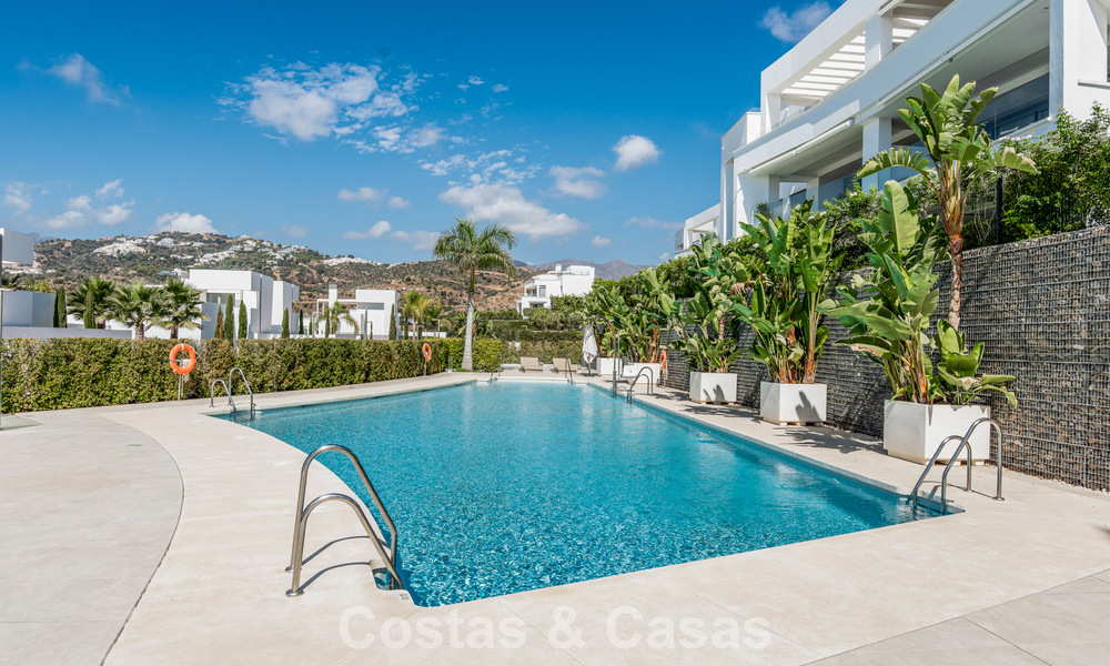 Appartement moderne de 4 chambres, prêt à emménager, à vendre dans un complexe de luxe à l'est du centre de Marbella 787105