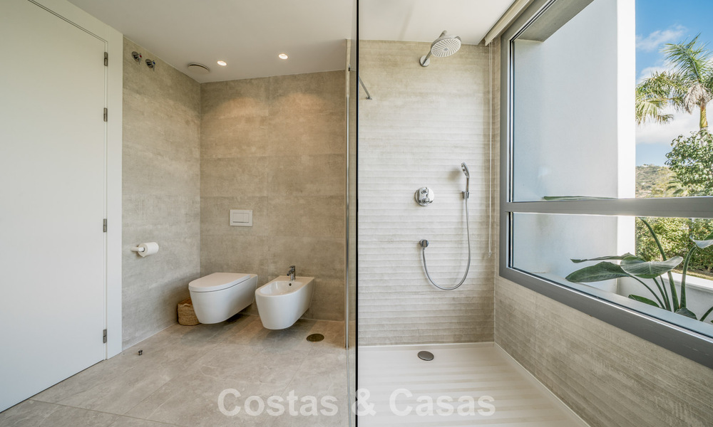 Appartement moderne de 4 chambres, prêt à emménager, à vendre dans un complexe de luxe à l'est du centre de Marbella 787107