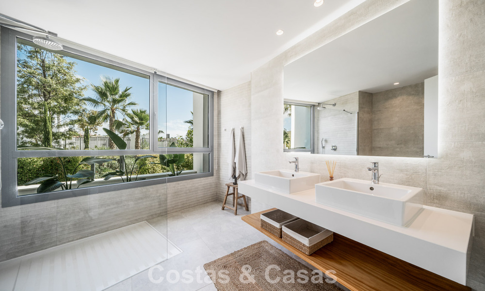 Appartement moderne de 4 chambres, prêt à emménager, à vendre dans un complexe de luxe à l'est du centre de Marbella 787108