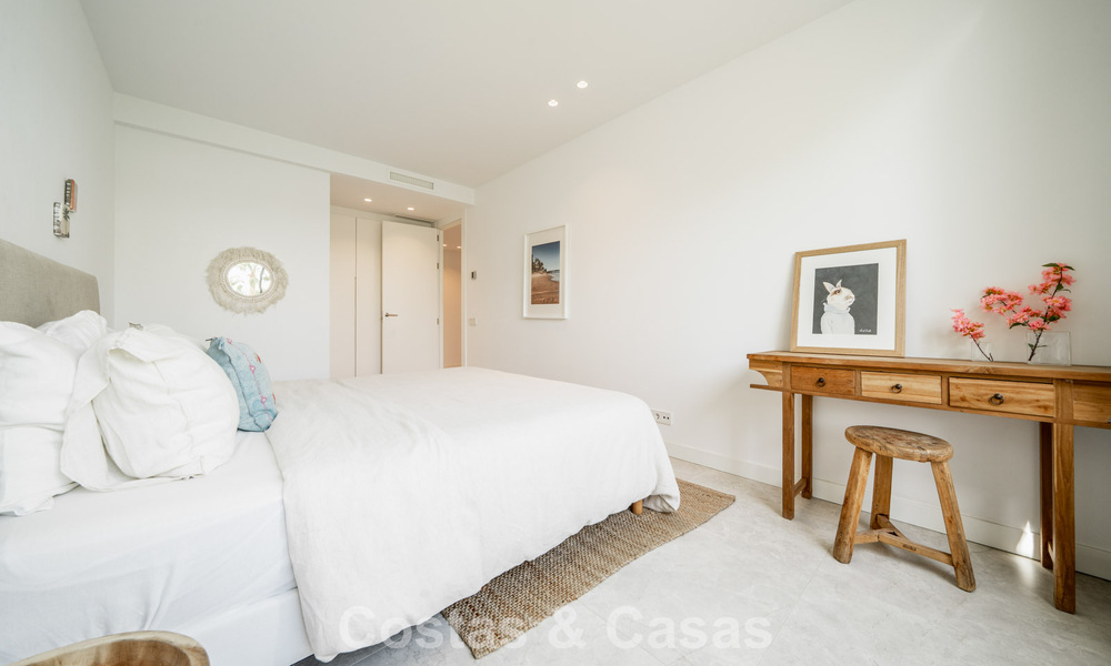 Appartement moderne de 4 chambres, prêt à emménager, à vendre dans un complexe de luxe à l'est du centre de Marbella 787119