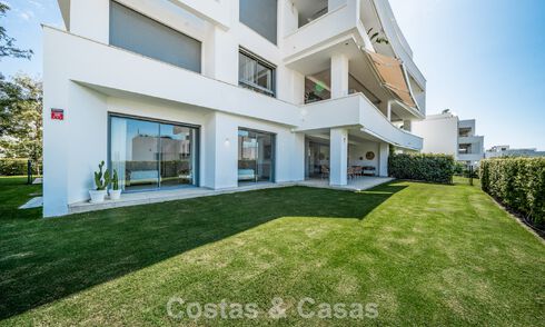 Appartement moderne de 4 chambres, prêt à emménager, à vendre dans un complexe de luxe à l'est du centre de Marbella 787120