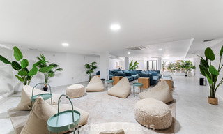 Appartement moderne de 4 chambres, prêt à emménager, à vendre dans un complexe de luxe à l'est du centre de Marbella 797848 