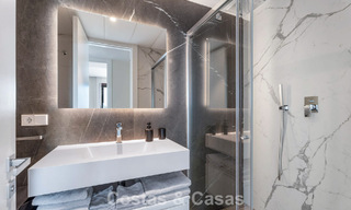 Appartement moderne et prêt à emménager à vendre dans un complexe de golf sur les hauteurs de Marbella - Benahavis 787125 