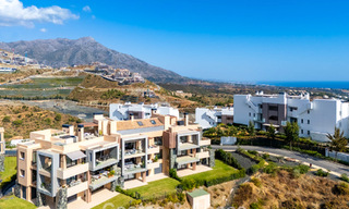 Appartement moderne et prêt à emménager à vendre dans un complexe de golf sur les hauteurs de Marbella - Benahavis 787140 