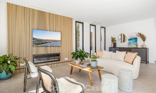 Villa à l'architecture contemporaine, prête à emménager, à vendre à quelques pas de la plage, à l'est du centre de Marbella 787166 