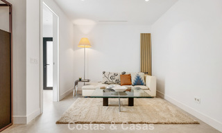 Villa à l'architecture contemporaine, prête à emménager, à vendre à quelques pas de la plage, à l'est du centre de Marbella 787180 