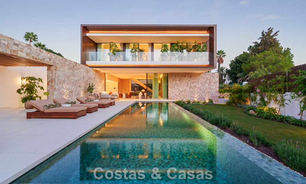 Villa de luxe de pointe à vendre dans un quartier résidentiel calme sur le Golden Mile de Marbella 787209