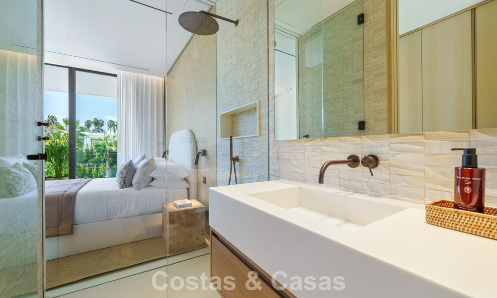 Villa de luxe de pointe à vendre dans un quartier résidentiel calme sur le Golden Mile de Marbella 787221