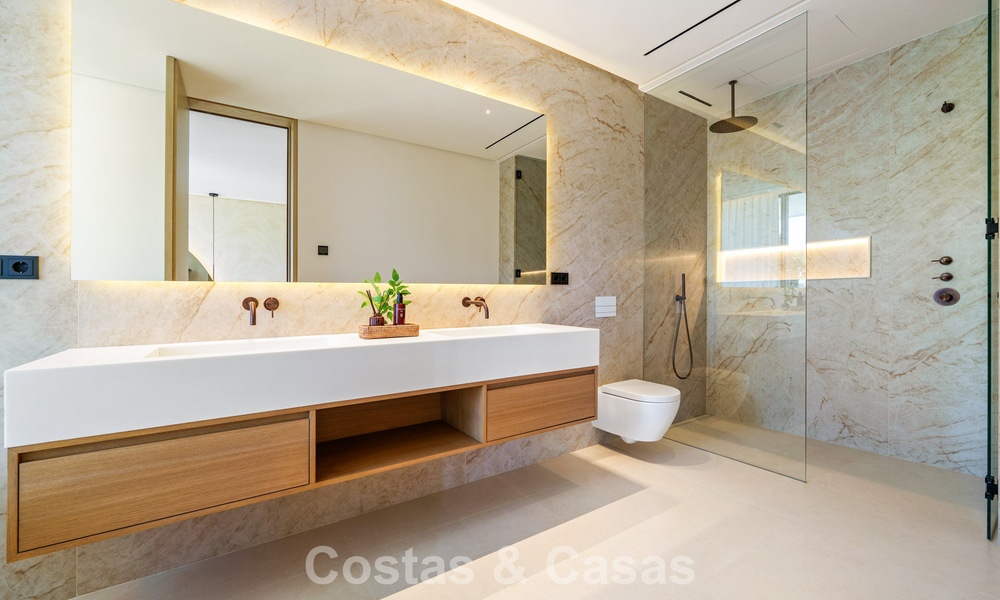 Villa de luxe de pointe à vendre dans un quartier résidentiel calme sur le Golden Mile de Marbella 787227