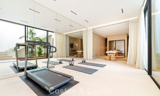 Villa de luxe de pointe à vendre dans un quartier résidentiel calme sur le Golden Mile de Marbella 787245 