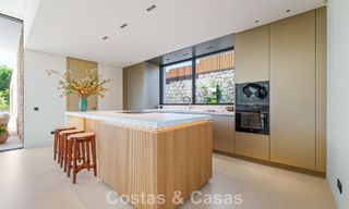 Villa de luxe de pointe à vendre dans un quartier résidentiel calme sur le Golden Mile de Marbella 787250 