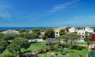 Appartement à vendre en première ligne de golf avec vues spectaculaires sur la mer à Cabopino, Marbella - Costa del Sol 31611 