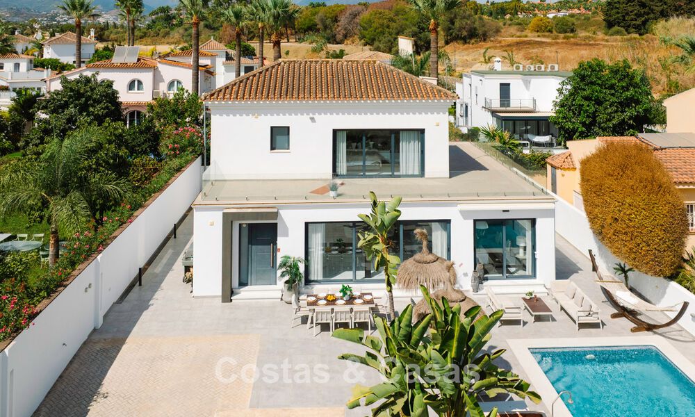 Villa modernisée à vendre à quelques pas des commodités et de Puerto Banús, Marbella 787366