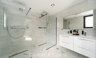 Villa modernisée à vendre à quelques pas des commodités et de Puerto Banús, Marbella 787379 